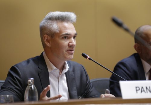 के अमेरिकाको ५जी रुचि वास्तवमै ५जीमा छ त?