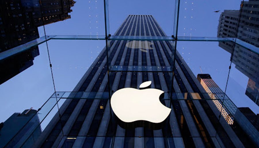 एप्पलले बेलायतको मोबाइल ब्राउजर बजारमा प्रतिस्पर्धालाई रोकिरहेको नियामकको आरोप