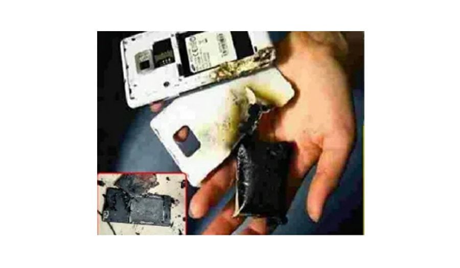 चार्ज गरिरहेको स्मार्टफोन अचानक विस्फोट हुँदा भारतमा ३ जनाको मृत्यु