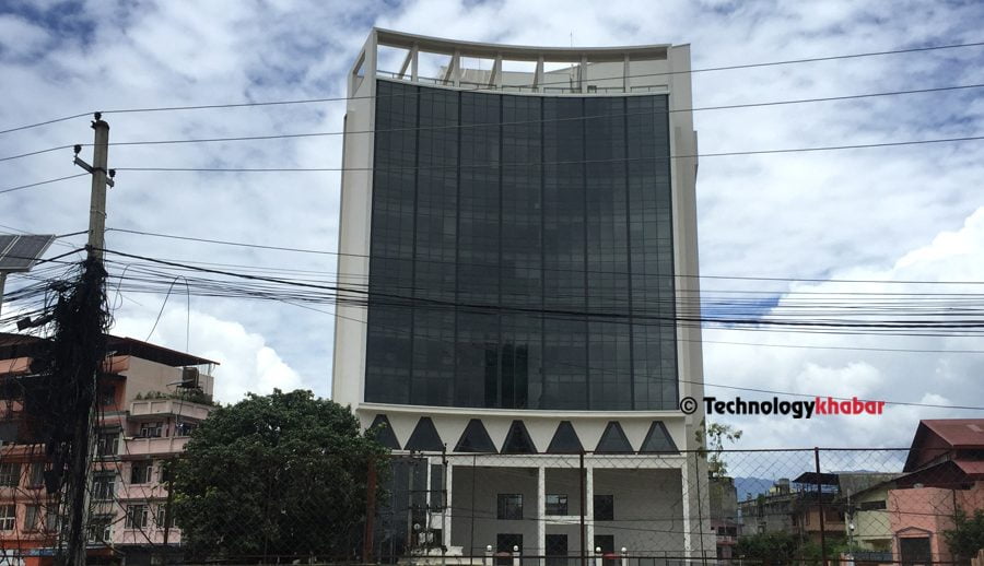 एनसेल फोरजीको लागि देशभर ३३ सय बढि बिटिएस टावर, तीन महिनामा १२ वटा मात्रै थपिए