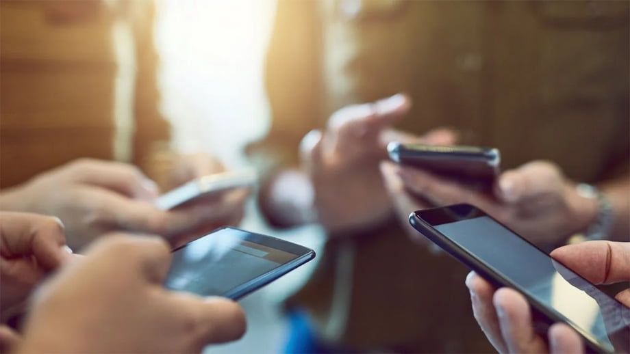 फोरजी नेटवर्क जोडिएपछि पनि स्मार्टफोनमा छिटो चल्दैन इन्टरनेट, त्यसोभए अपनाउनुस यो ट्रिक