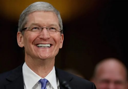 एआई क्षेत्रमा प्रतिस्पर्धाका लागि उल्लेख्य खर्च गर्न तयार रहेको एप्पलका सीईओ कुकको संकेत