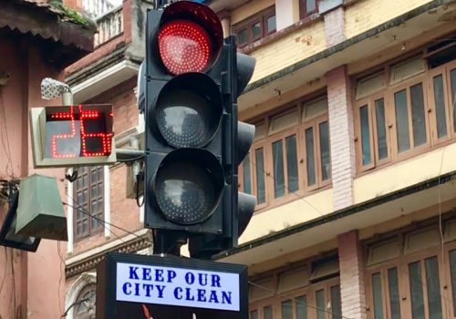 कोटेश्वर–कलङ्की खण्डमा ‘ट्राफिक बत्ती’ जडान गरिँदै