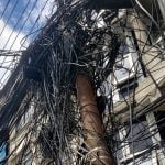 अव्यवस्थित इन्टरनेट तार र पोलमा राखिएका तारका मुठा हटाउन ललितपुर महानगरपालिकाको ७ दिने म्याद