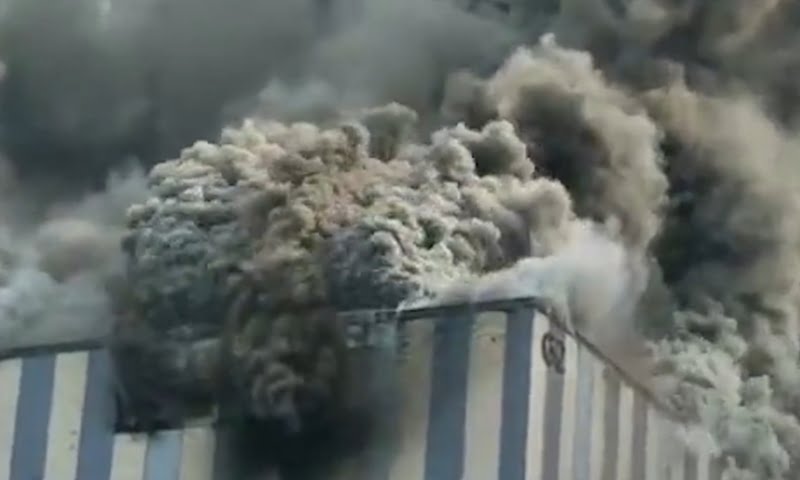 चीनको डोङ्गवान शहरमा रहेको ह्वावेको एक प्रयोगशालामा शुक्रबार आगलागी