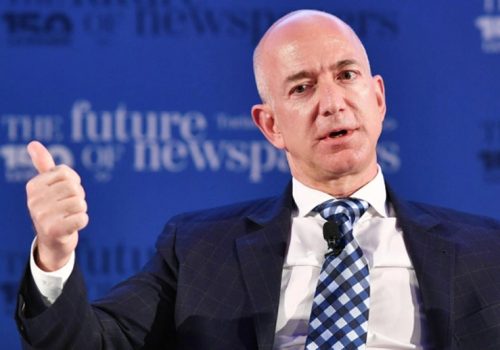 आगामी केही दशकभित्र लाखौँ मानिसहरू अन्तरिक्षमा बस्नेछन्: अर्बपति बेजोस