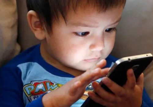 गूगल, फेसबुक, युट्यूबसँग १८ बर्षभन्दा कम उमेर लक्षित विज्ञापनहरू रोक्न माग