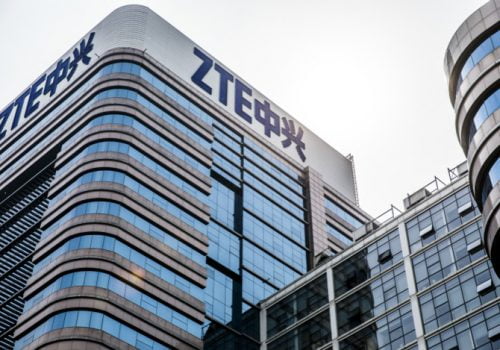 वैदेशीक घुसखोरीको आरोपमा चीनको जेडटीईले अमेरिकालाई १ अर्ब डलरभन्दा बढी तिर्न सक्ने