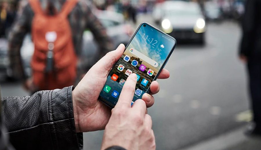 स्मार्टफोन ह्याङ्ग हुने समस्या भोगिरहनुभएको छ ? त्यसोभए यी ८ उपायहरु अपनाउनुस्