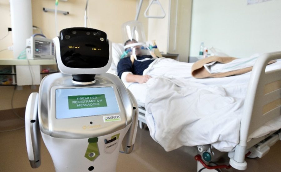 इलामका युवाले बनाए कोरोना अस्पतालमा प्रयोग गर्ने रोबोट, बिरामीलाई औषधि दिन सहयोग गर्ने