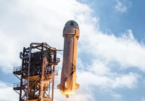 जेफ बेजोसको रकेट कम्पनीद्धारा एक बर्षमा आफ्नो पर्यटन अन्तरिक्ष यानको पहिलो परीक्षण