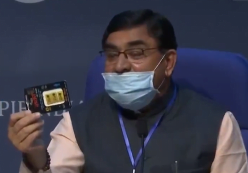 गाईको गोबरबाट बनाएको एन्टि रेडिएसन चिप आयो, मोबाइलको बिकिरण घटाउने दाबी