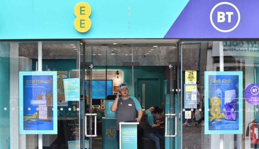 बेलायतमा मोबाइल नेटवर्क कम्पनीहरुलाई ‘लक’ गरेको फोन बिक्रीमा प्रतिबन्ध