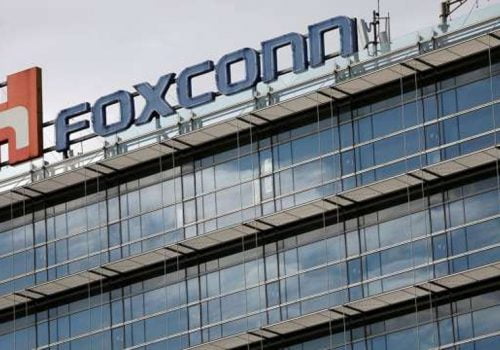 भारतीय कारखानाबाट आईफोन १२ को उत्पादनमा ५० प्रतिशतले कटौती