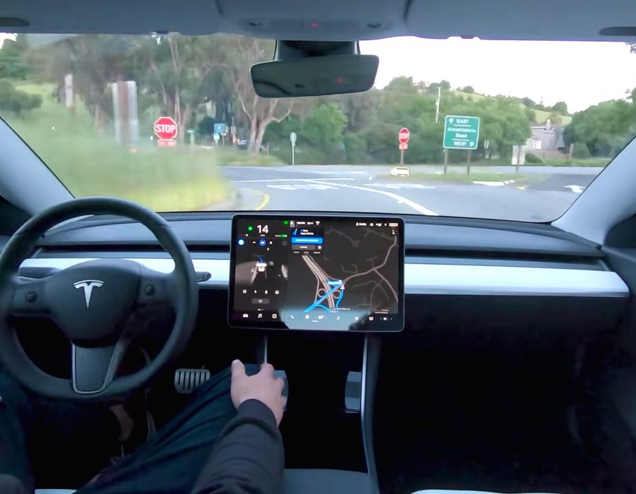 गाडी अटोपाइलटमा हुँदा भएको मृत्युमा टेस्लालाई २४ करोड २० लाख डलर तिर्न आदेश