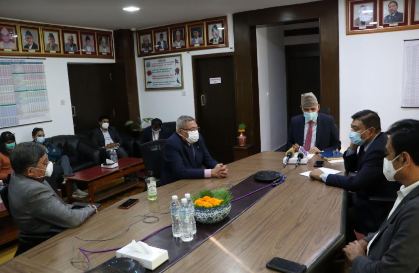 निजी क्षेत्रको मनोबल र आत्मविश्वास बढाउँछौंः अर्थमन्त्री पौडेल