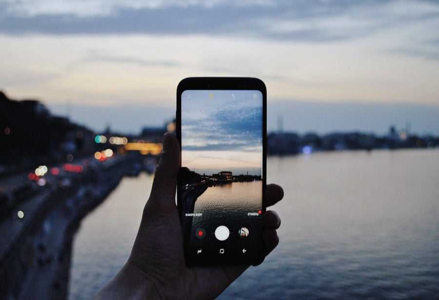 धेरै व्यक्तिले स्मार्टफोनबाट फोटोहरू खिच्दा यी गल्तीहरू गर्छन्, तपाईँले पनि नगर्नुस्