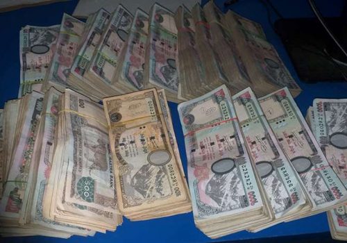 मोबाइल फोन तथा एसेसरिजका थोक बिक्रेता हुण्डी कारोबार अभियोगमा पक्राउ