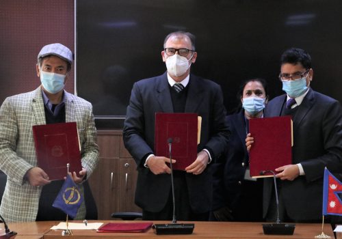 विद्युतीय ग्रीड आधुनिकीकरणका लागि एडिबीसँग १८ अर्ब २५ करोड रुपैयाँ ऋण सम्झौता