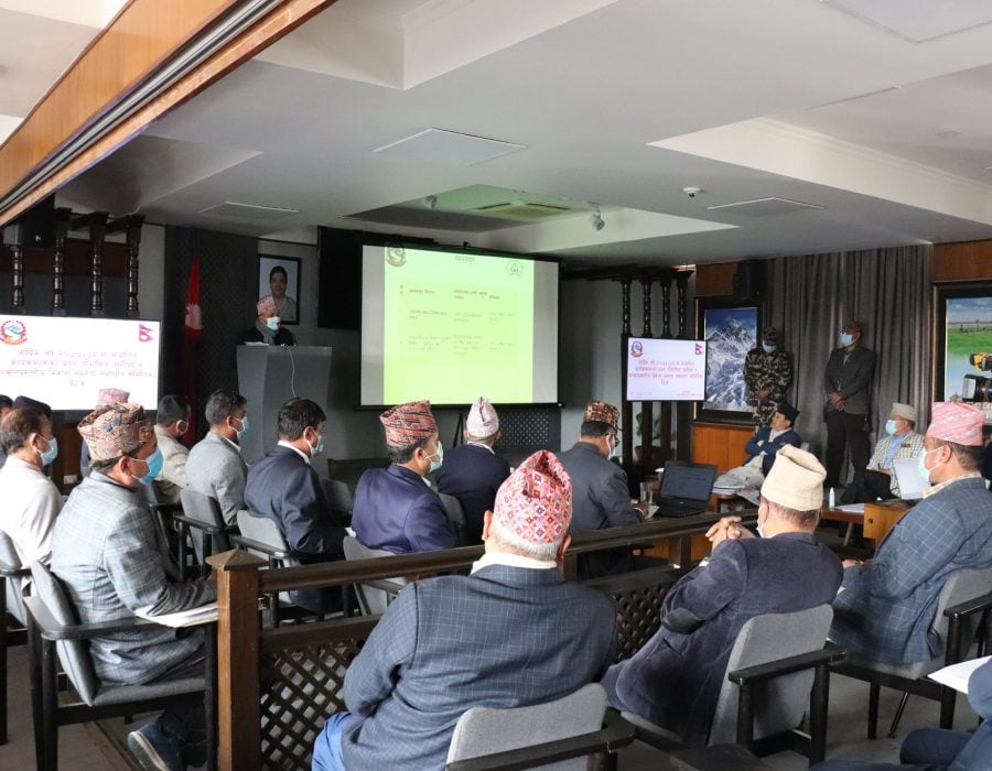 तेस्रो पक्षबाट समेत प्रगति बिबरणको समीक्षा हुनुपर्ने सञ्चार मन्त्री गुरुङको भनाई