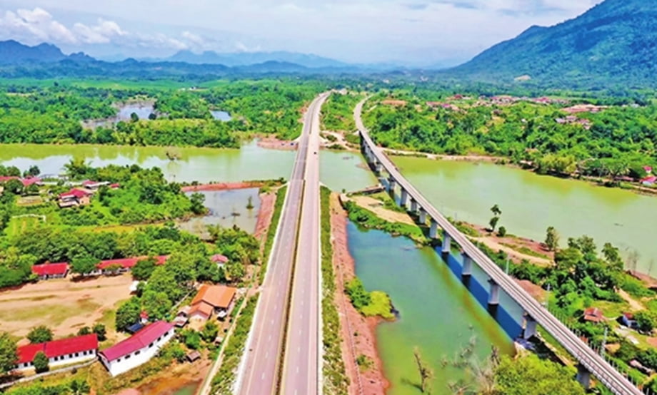 Huawei Helps to Build the First Smart Expressway in Laos