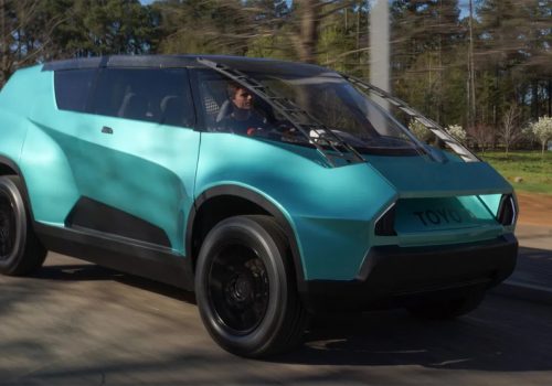 टोयोटाले अर्को वर्ष १० मिनेटमा नै चार्ज हुने ब्याट्रीका साथ नयाँ इलेक्ट्रिक कार ल्याउने