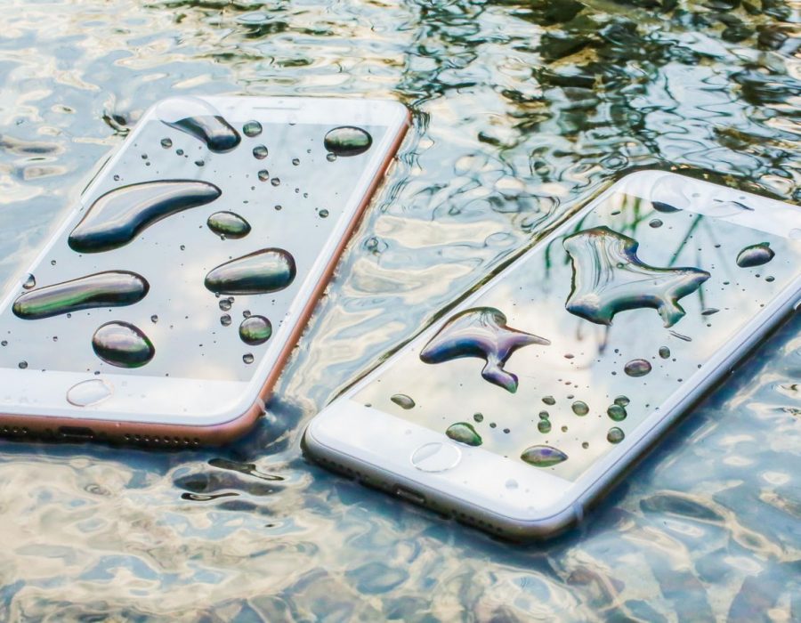 के हुन्छ वाटर रेसिस्टेन्ट र वाटरप्रुफ स्मार्टफोनहरुमा फरक ? यहाँ थाहा पाउनुहोस्