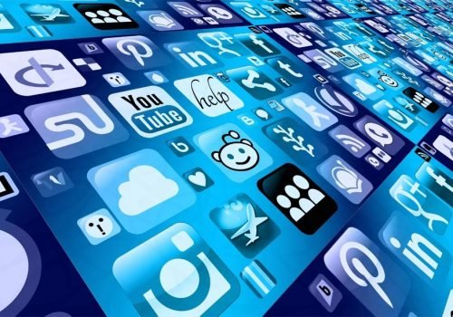 यस्ता छन् कामै नहुने अचम्मका केहि एप्स, लाखौं मानिसहरुले गरेका छन् डाउनलोड