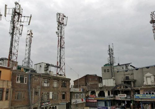 भारतको दोस्रो फाइभजी स्पेक्ट्रम लिलामी ११३ अर्ब भारतीय रुपैयाँमा खुम्चियो