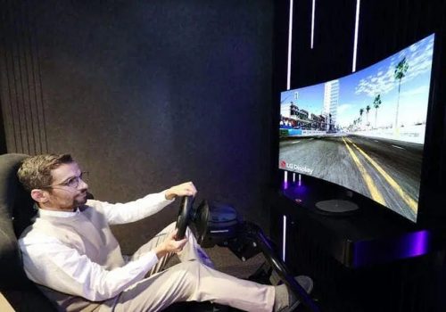 गेमिङ तथा टिभीका लागि एलजीले ४८ इन्चको बेन्डेबल डिस्प्ले ल्याउँदै