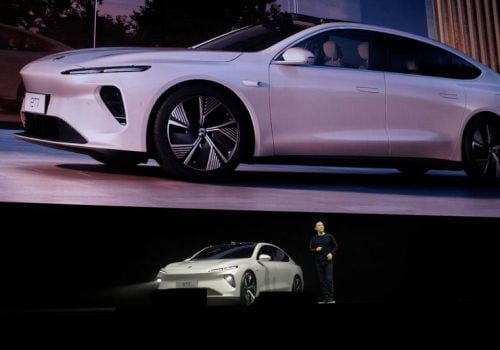 चिनियाँ इलेक्ट्रिक कार निर्माता निओले प्रिमियम इभी बनाउने