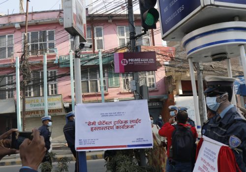 थप २ स्थानमा ट्राफिक लाईटबाट सवरी व्यवस्थापन शुरु