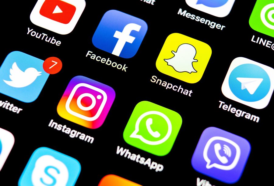 ह्वाट्सएप, फेसबुक, टेलिग्राम र सिग्नल एप, थाहा पाउनुस् तपाईंको डाटा कहाँ कति स्टोर छ