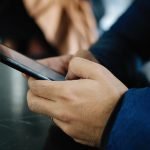 मोबाइल चलाएर बसिरहेका युवकको चट्याङ लागेर मृत्यु