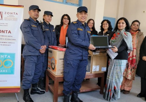 जोन्टाक्लब काठमाडौंले ललितपुर महानगरीय प्रहरीलाई डेस्कटप र ल्यापटप दियो