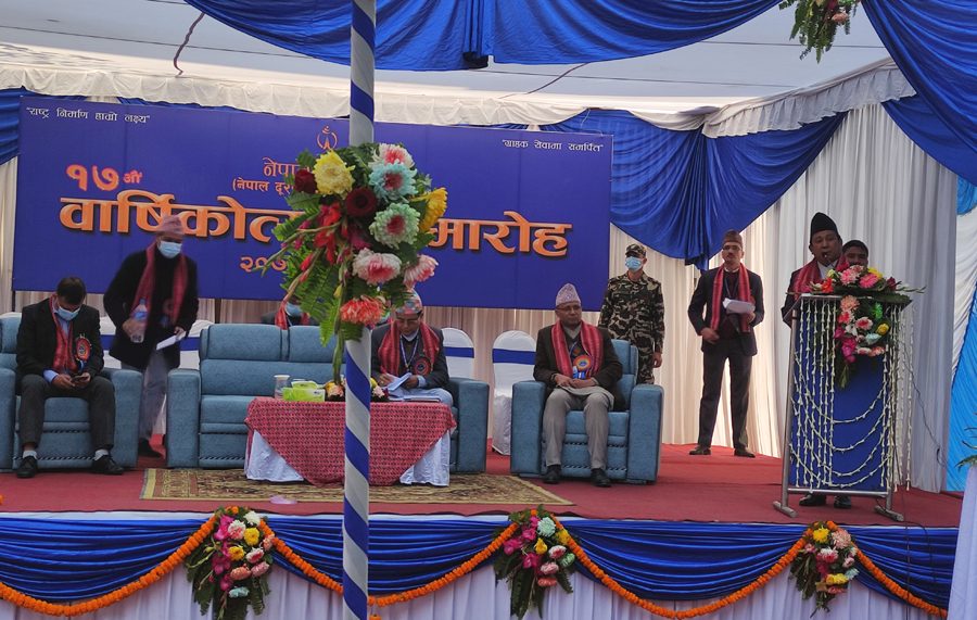 सञ्चार मन्त्री गुरुङले नेपाल टेलिकमलाई सोधे- टावर कहिले बन्छ ?