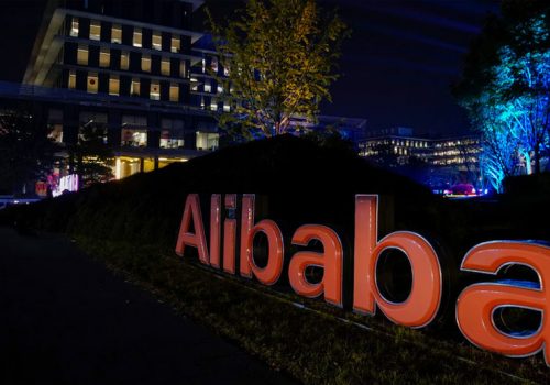 अलीबाबा, टेन्सेन्टलगायत टेक कम्पनीहरुलाई ‘डिपफेक’ प्रयोग बारे छलफलमा नियामकको बोलावट