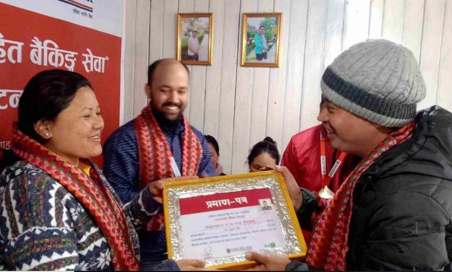 ग्लोबल आइएमई बैंकको शाखारहित बैंकिङ्ग सेवा सोलुखुम्बुको फाप्लुमा