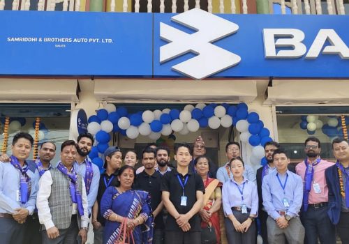 बजाजको नयाँ शोरुम अब फिदिममा