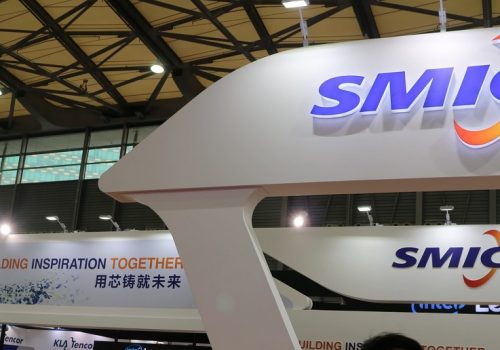 चीनको एसएमआईसीद्वारा स्मार्टफोन र पर्सनल कम्प्युटरको माग घटेकोबारे चेतावनी