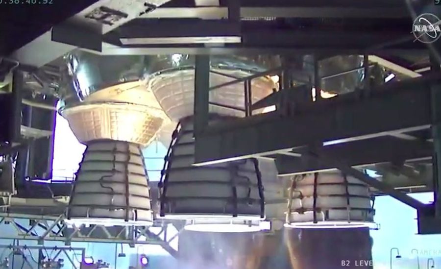 चन्द्रमामा मानिसलाई पुर्याउने सबैभन्दा शक्तिशाली रकेटको सफल परीक्षण