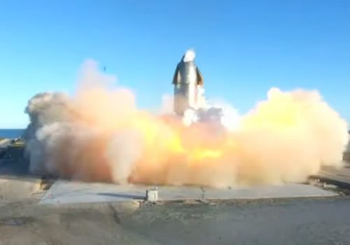 स्पेसएक्सको स्टारशिप रकेटको सफल अवतरण तर त्यसपछि पड्कियो