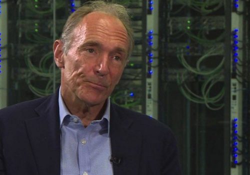 वेबका निर्मातालाई डिजिटल विभेद वृद्धिमा चिन्ता, महामारीले इन्टरनेट पहुँचको महत्व बढाएको विचार