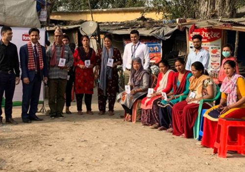 सिभिल बैंकको नगदरहित अभियान, धनगढीको दैनिक कृषि उपज हाट बजारमा क्युआर कोड सेवा