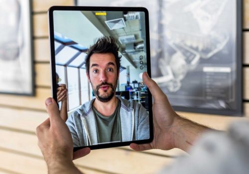 एप्पलले आउँदो महिना ११ र १२.९ इञ्चका आईप्याड प्रो सार्वजनिक गर्ने