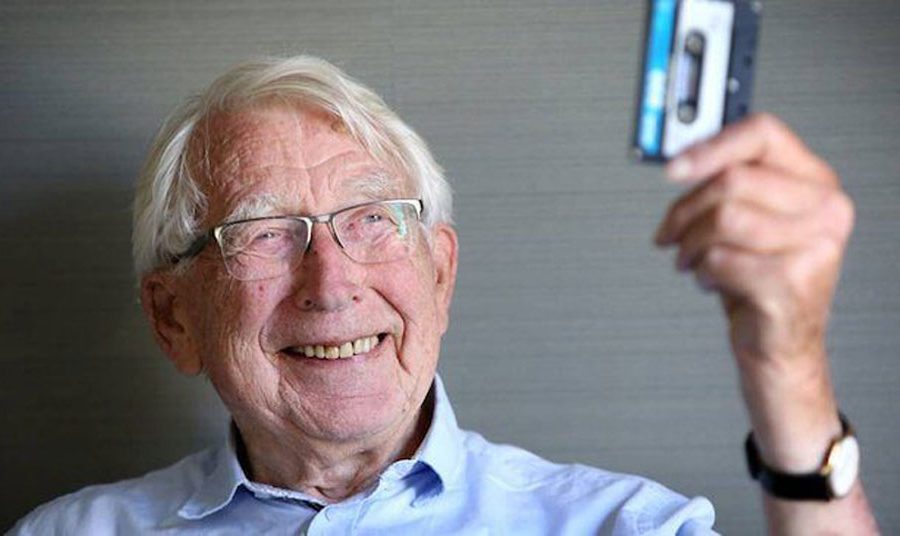 अडियो क्यासेट टेप आविष्कार गर्ने इन्जिनियर लू ओट्सनको निधन