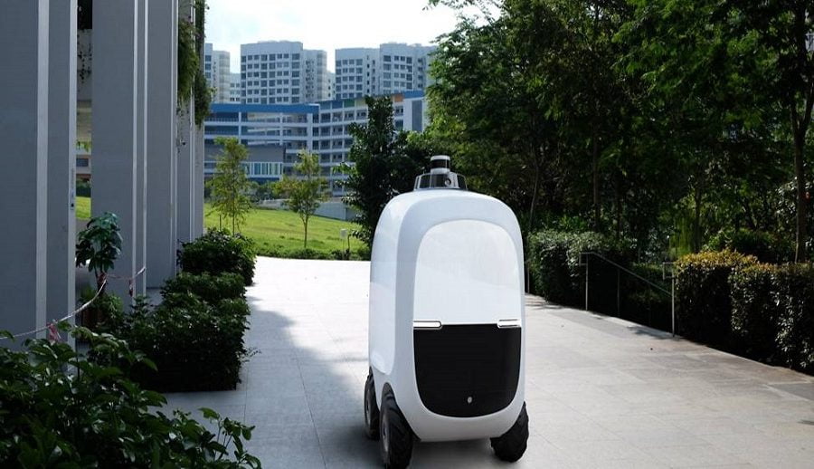 सिंगापुरमा सामान ढुवानी गर्न रोबोटको प्रयोग