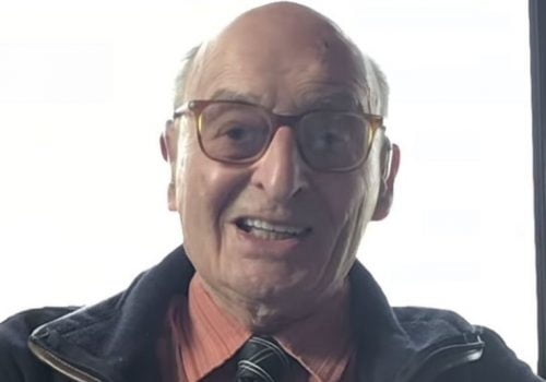 ९० वर्षीय इन्स्टाग्राम प्रयोगकर्तालाई बेलायतकी महारानीद्वारा हज्जाराैं पाउन्ड उपहार