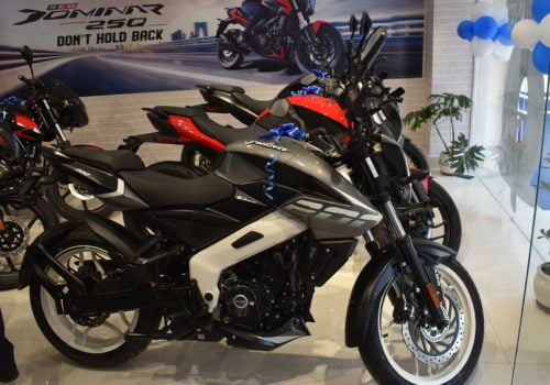 बजाजको नयाँ शोरुम अब बल्खुमा