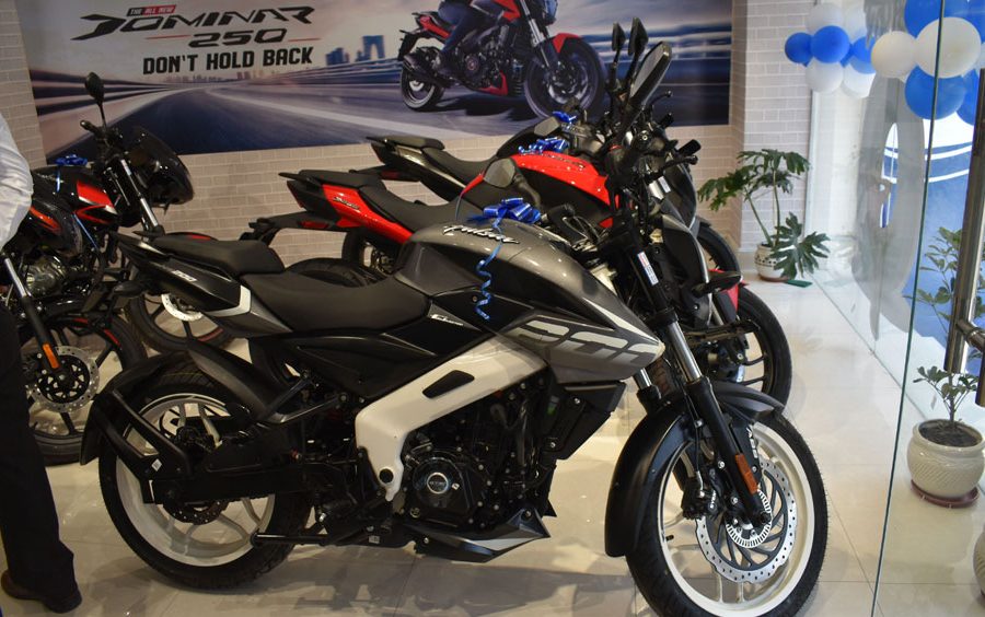 बजाजको नयाँ शोरुम अब बल्खुमा